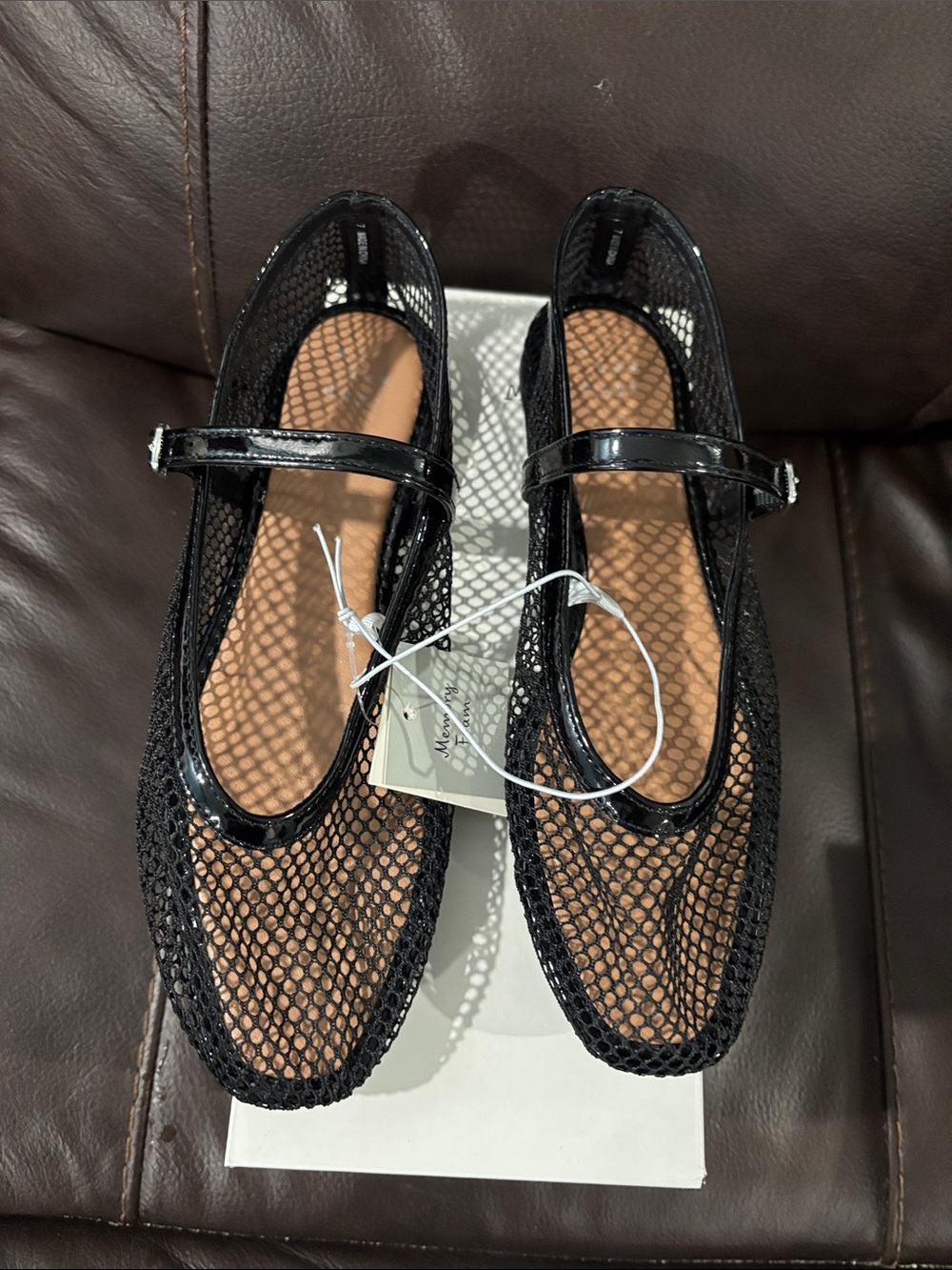 a new issa Flats memory foam